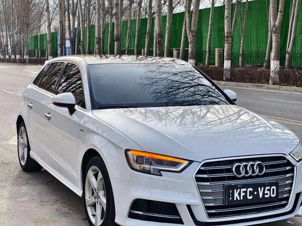 Audi A3 - фото 3