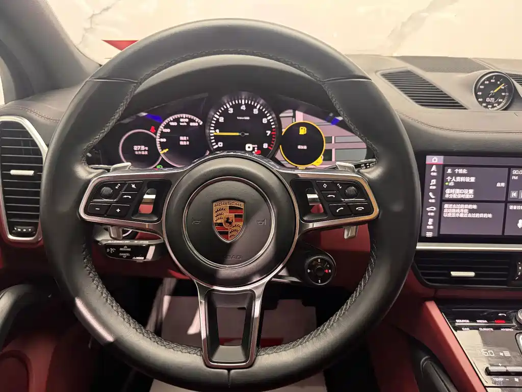 Porsche Cayenne Hybrid — миниатюра 12