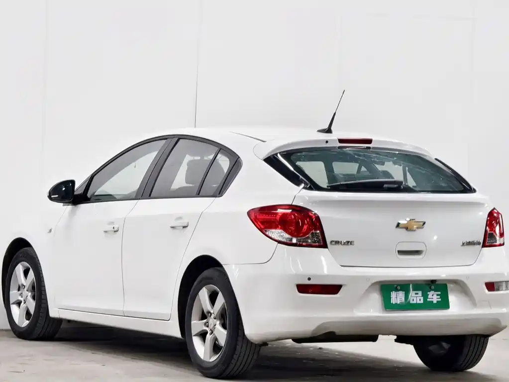 Chevrolet Cruze 2013 1.6L MT Luxury
