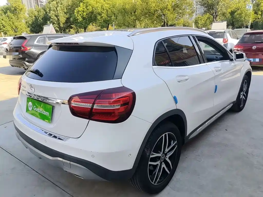 Mercedes-Benz GLA — миниатюра 7