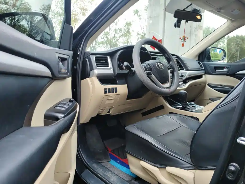 Toyota Highlander — миниатюра 17