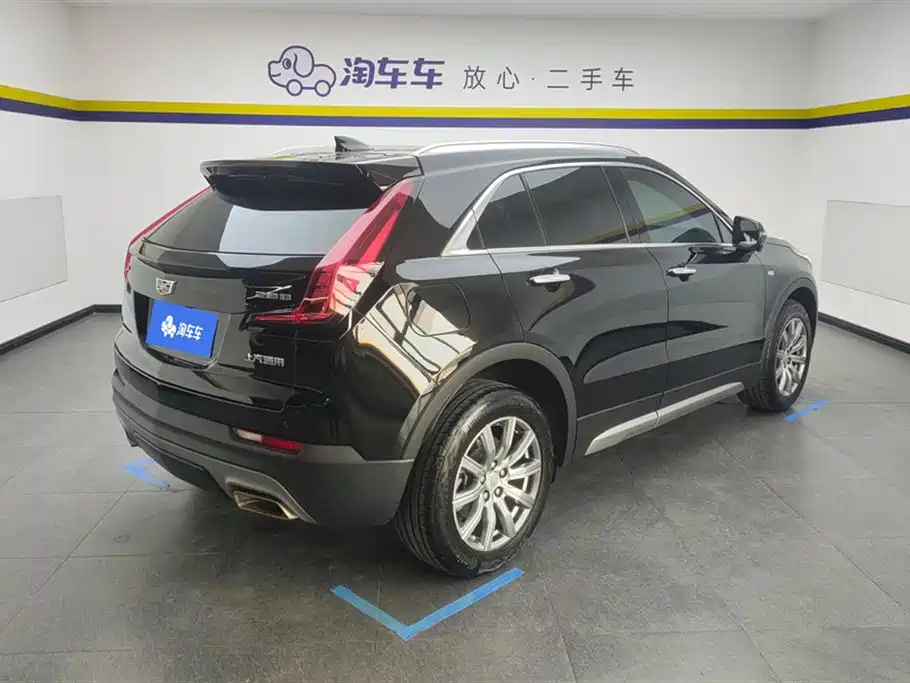 Cadillac XT4 2022 28T Luxury