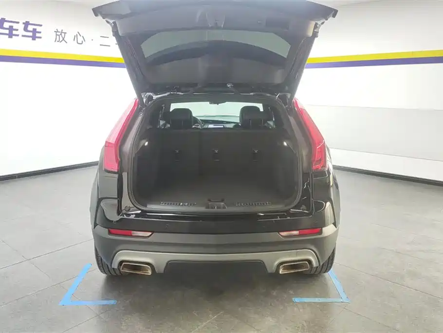 Cadillac XT4 2022 28T Luxury