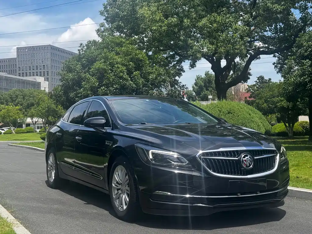 Buick LaCrosse — миниатюра 3