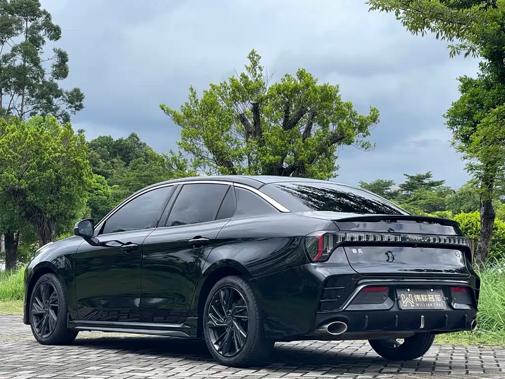 Lynk & Co 03 — миниатюра 4