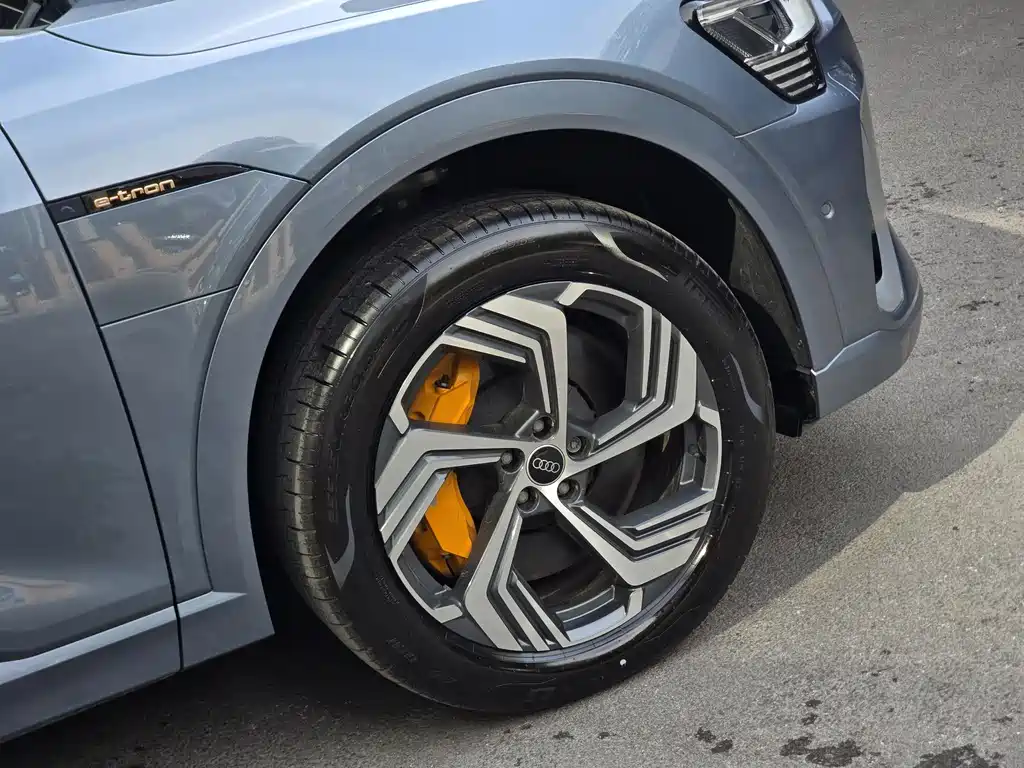 Audi e-tron 2021 50 quattro