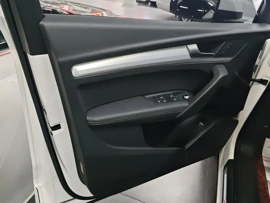 Audi Q5L — миниатюра 7