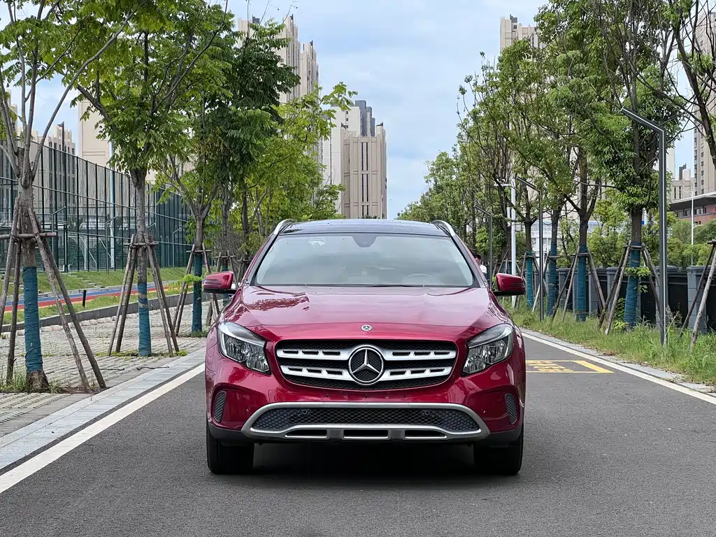Mercedes-Benz GLA — миниатюра 2