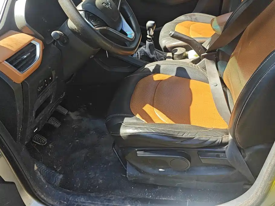 Wuling Hongguang S3 — миниатюра 9
