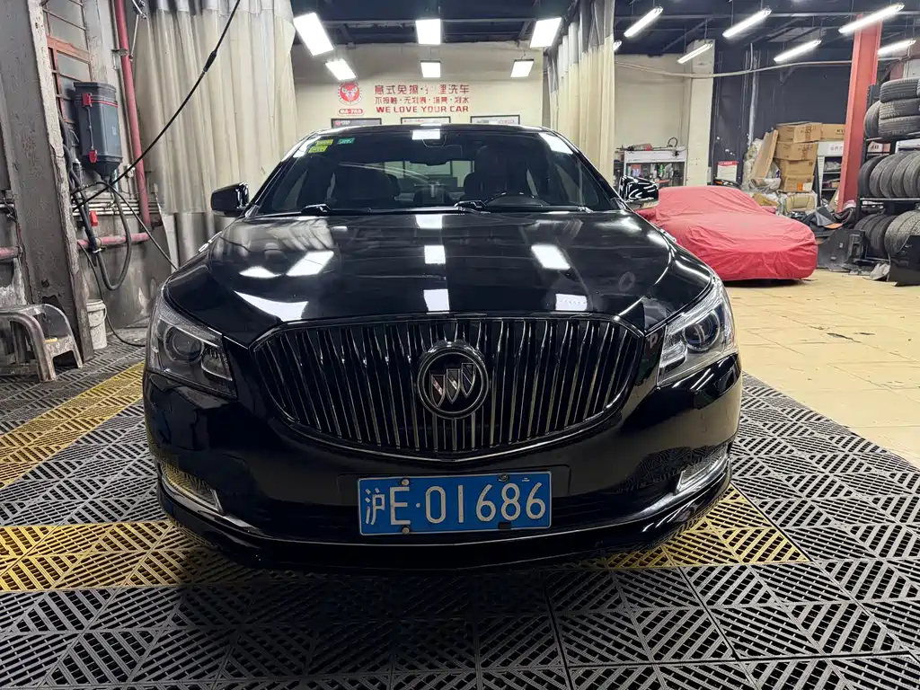 Buick LaCrosse — миниатюра 2