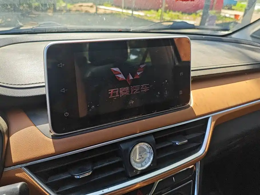 Wuling Hongguang S3 — миниатюра 13