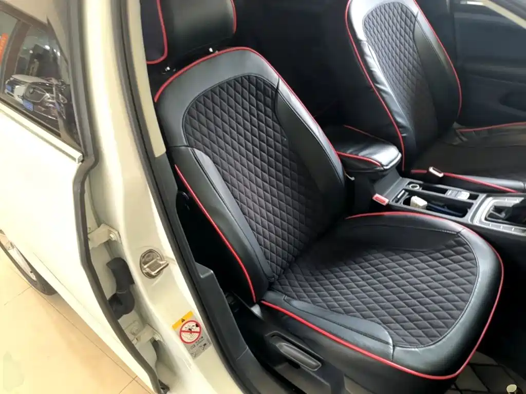 Volkswagen Golf — миниатюра 25