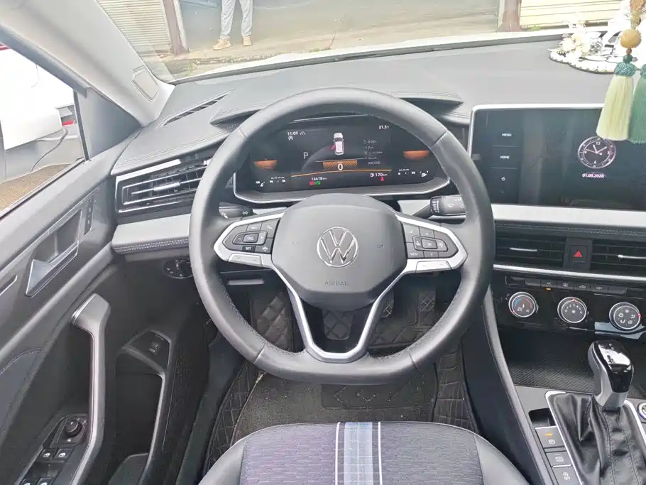 Volkswagen Sagitar — миниатюра 15