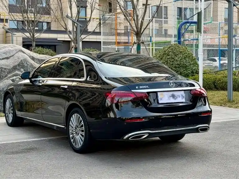 Mercedes-Benz E-Class E 2023 E 300 L Fashion