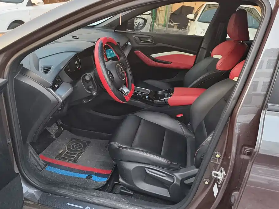 MG MG5 — миниатюра 9
