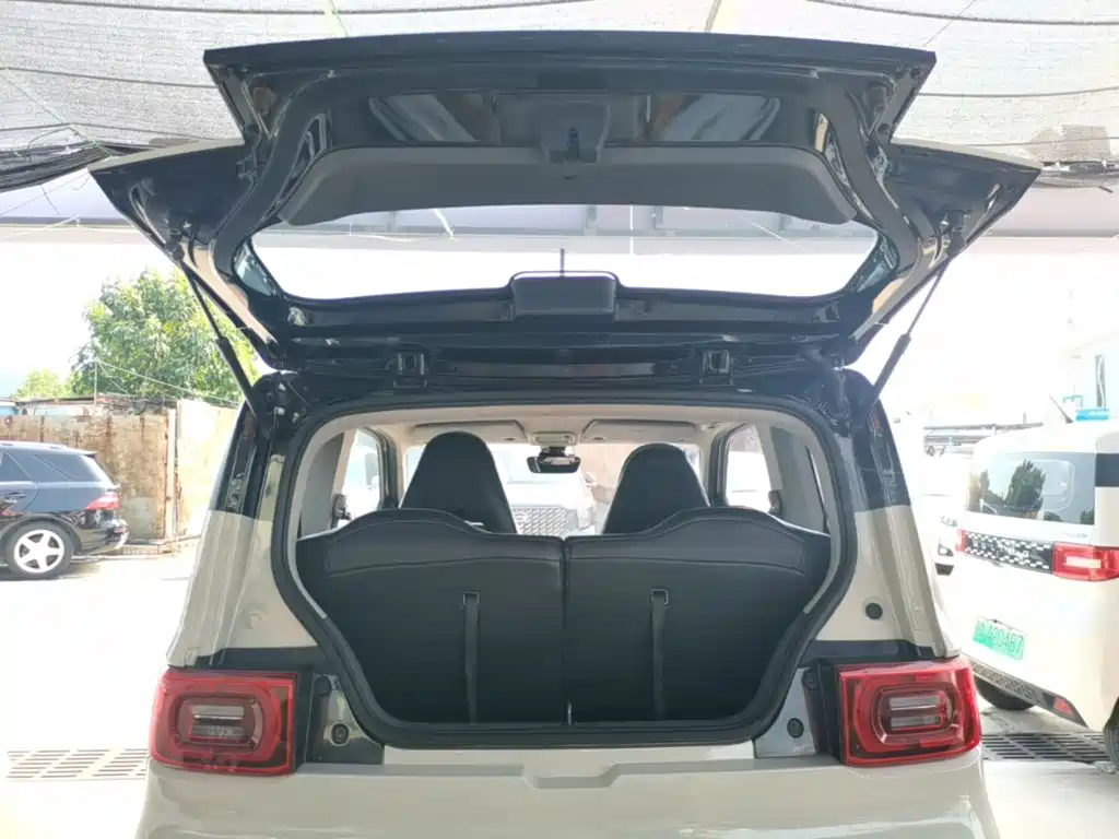 Wuling MINIEV — миниатюра 19