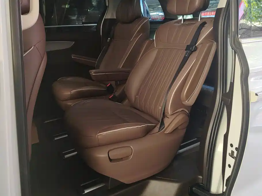 Roewe iMAX8 — миниатюра 11