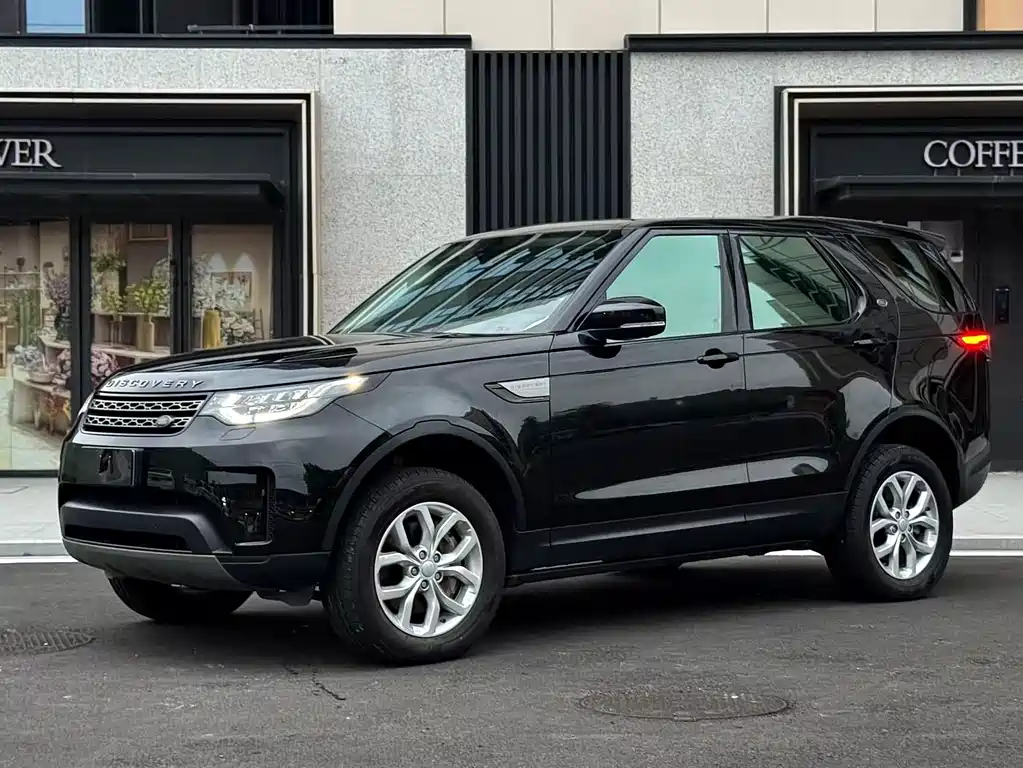 Land Rover Discovery 2022