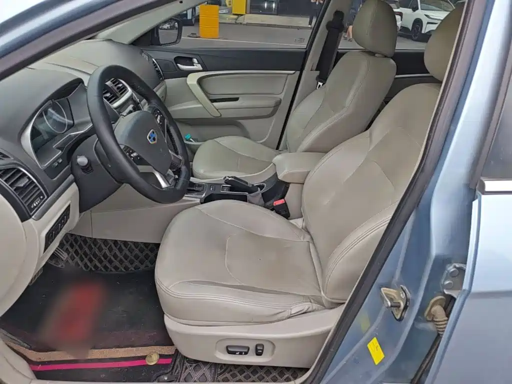 Geely Emgrand — миниатюра 15