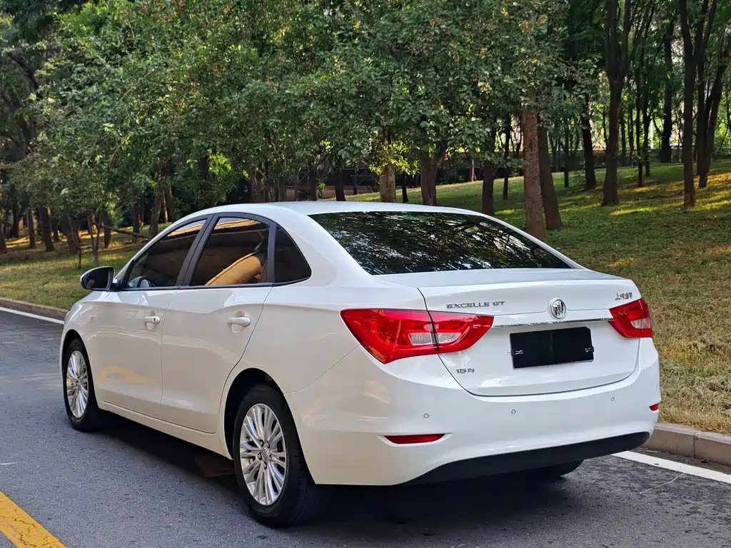 Buick Excelle — миниатюра 4
