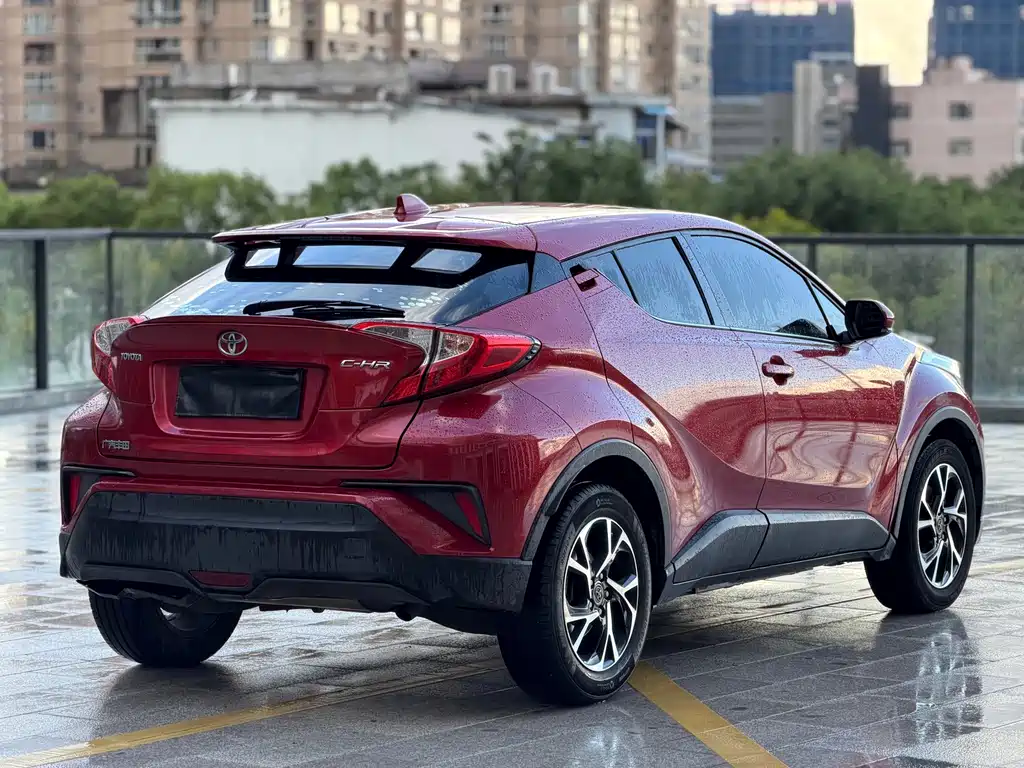 Toyota C-HR — миниатюра 13