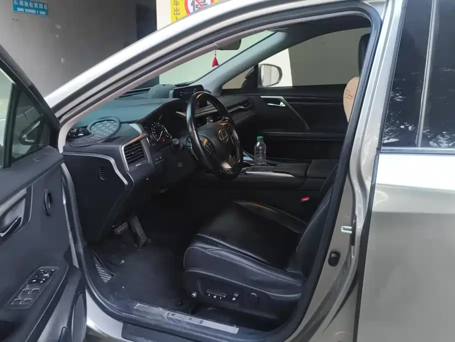 Lexus RX — миниатюра 9