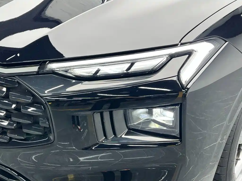 Ford Mondeo — миниатюра 9