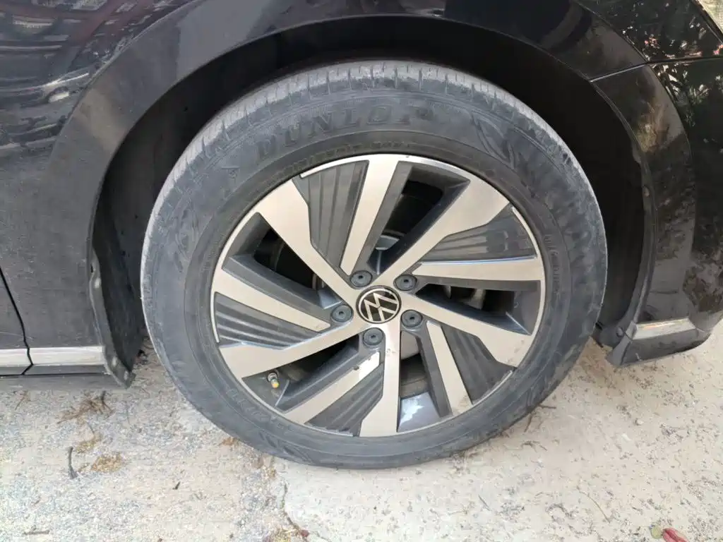 Volkswagen Magotan PHEV — миниатюра 8