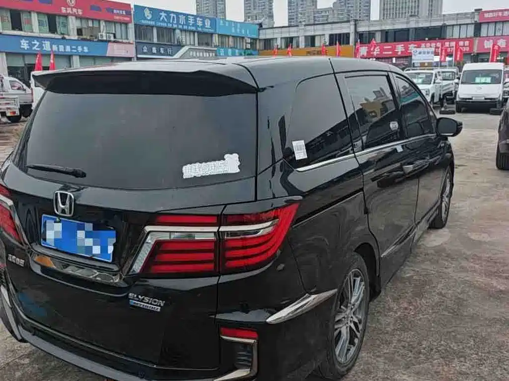 Honda Elysion — миниатюра 6