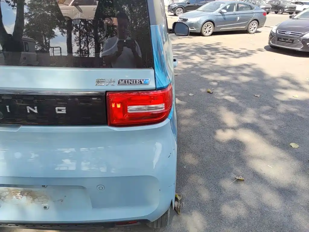 Wuling MINIEV — миниатюра 8