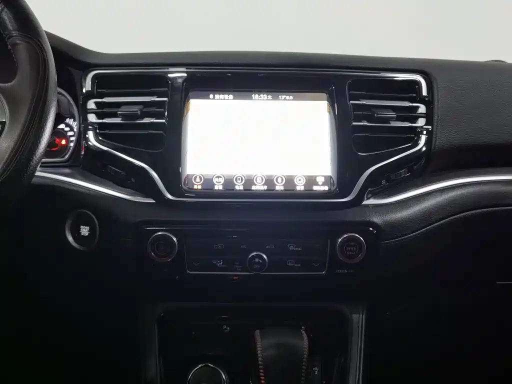 Jeep Grand Commander — миниатюра 12