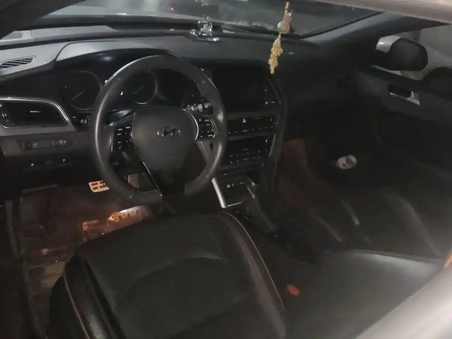 Hyundai Sonata — миниатюра 12