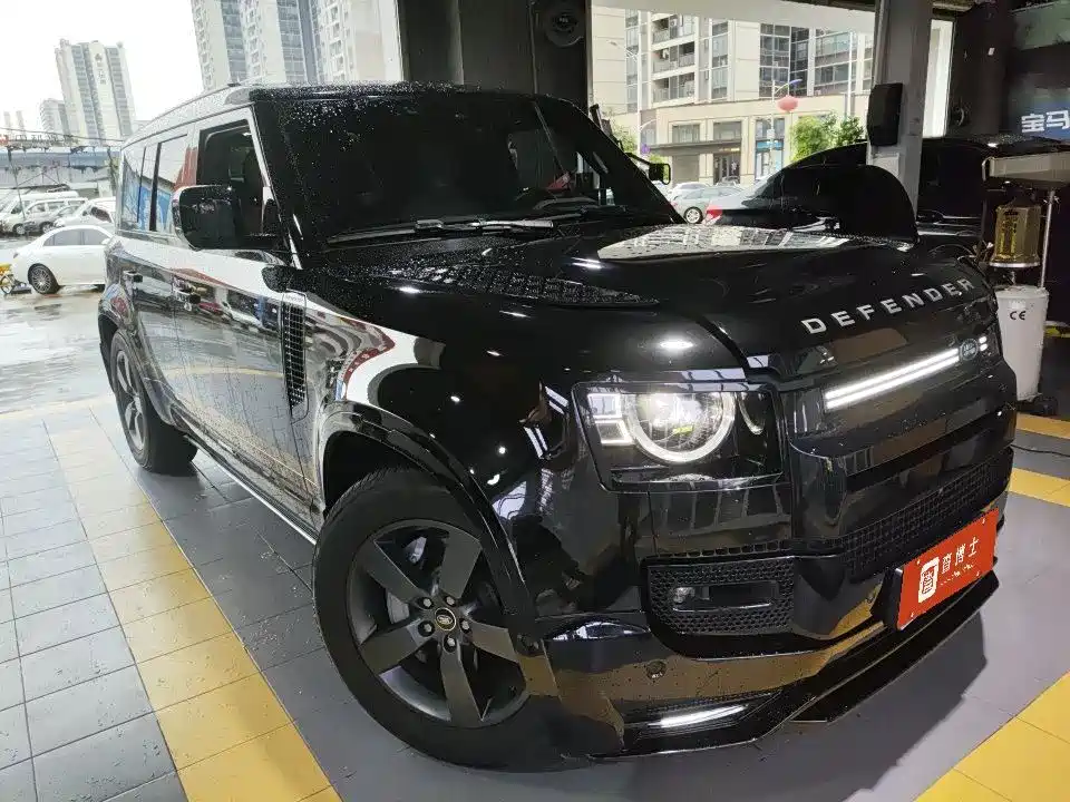 Land Rover Defender — миниатюра 2