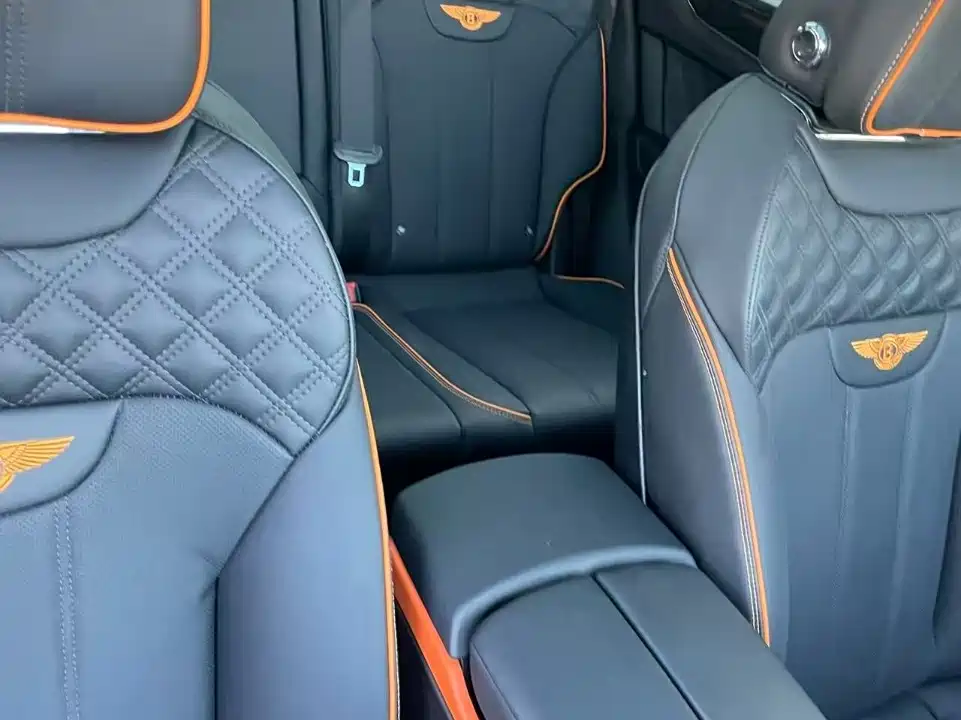 Bentley Bentayga — миниатюра 3