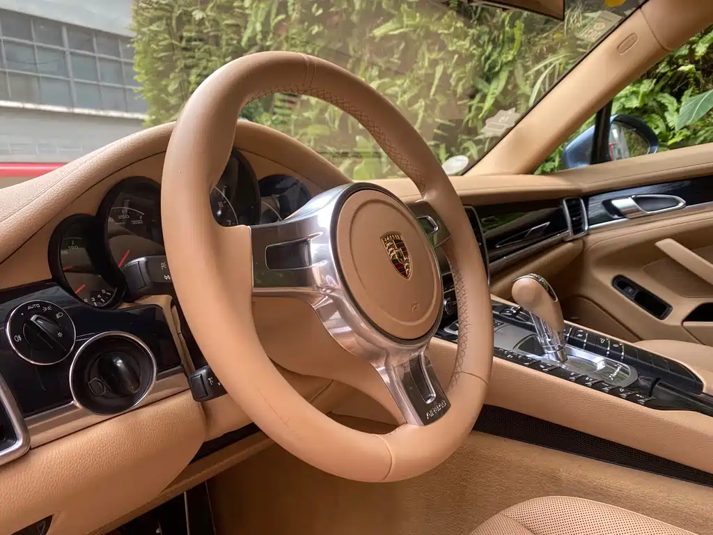 Porsche Panamera — миниатюра 7