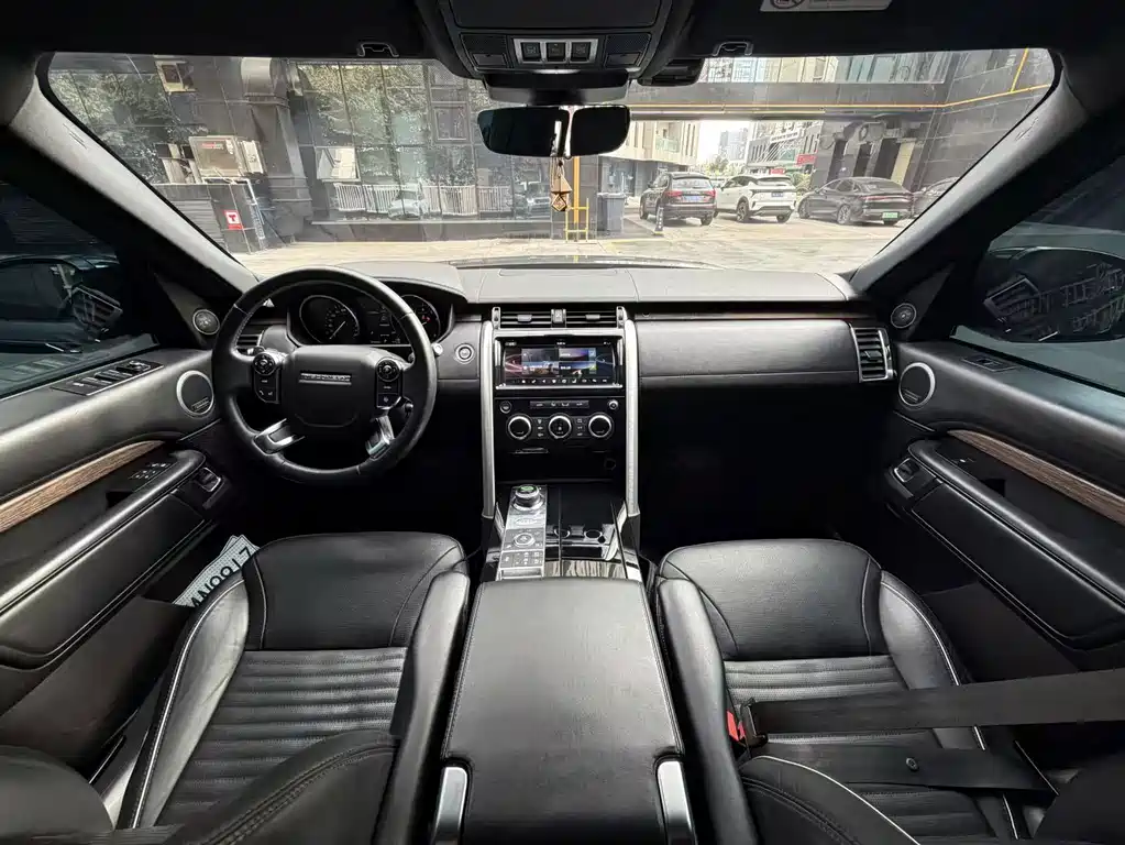 Land Rover Discovery — миниатюра 5