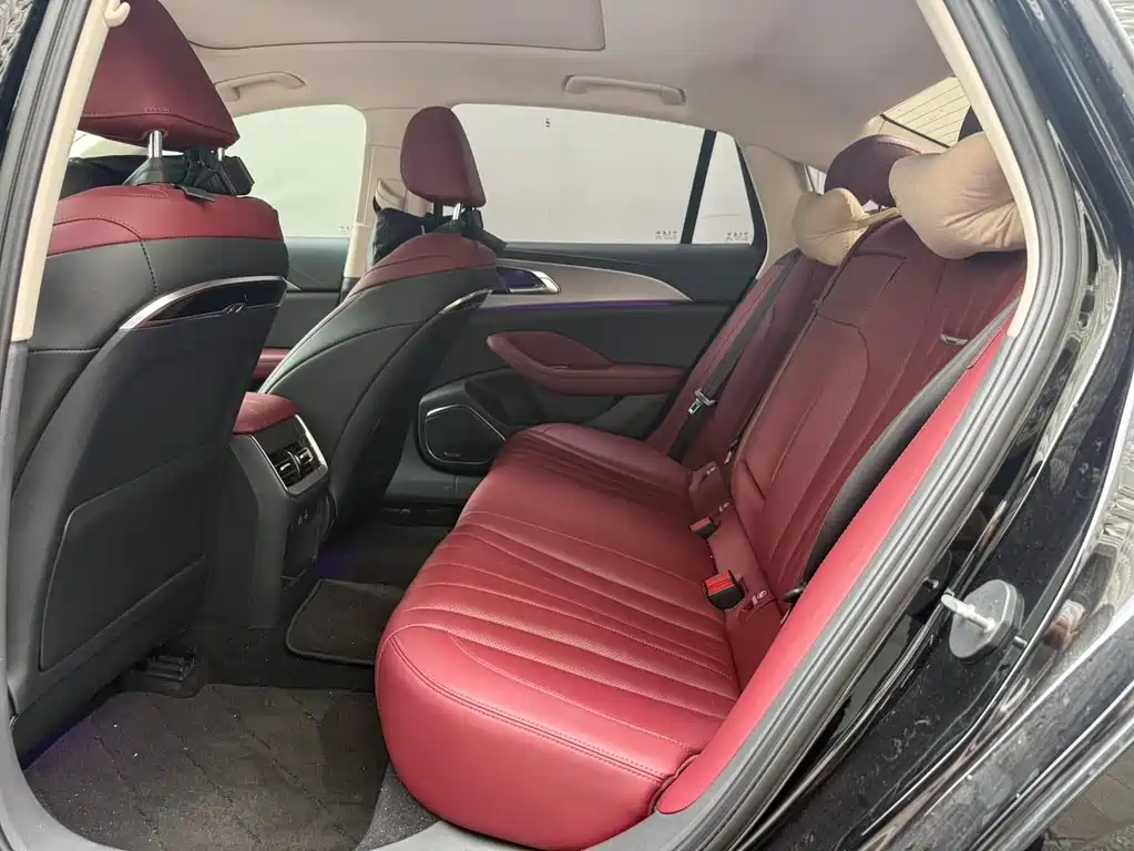 Hongqi Hongqi H5 — миниатюра 4