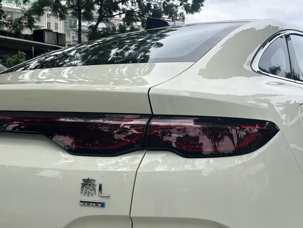 BYD Qin L — миниатюра 9