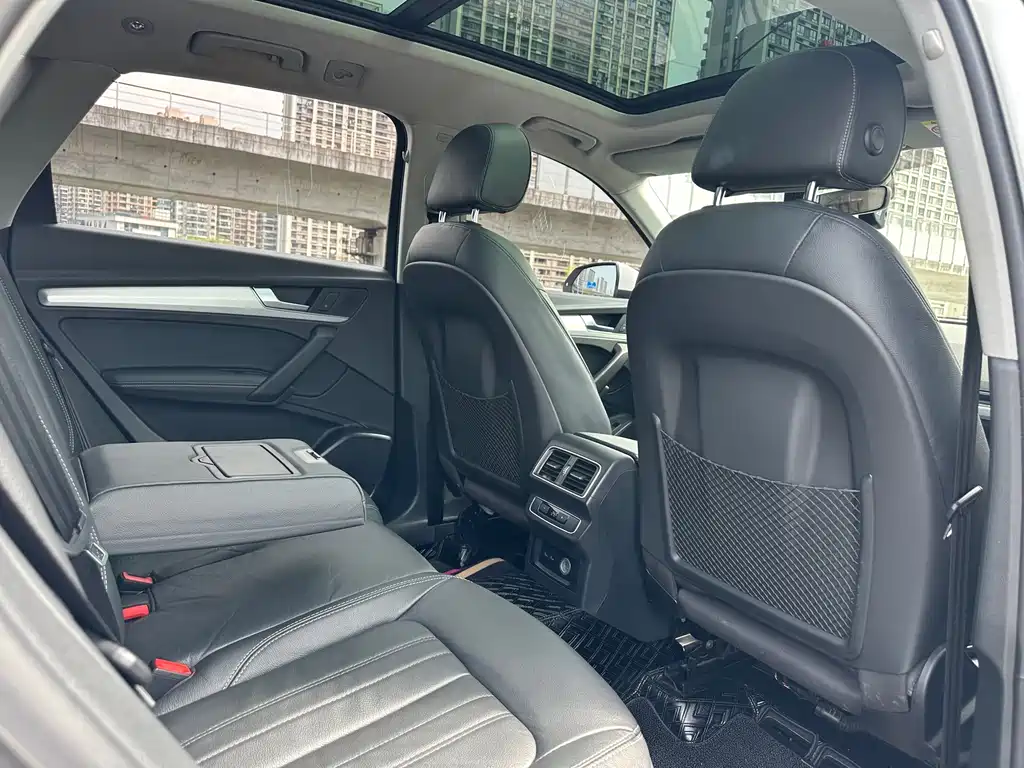 Audi Q5L 2020 40 TFSI Fashion