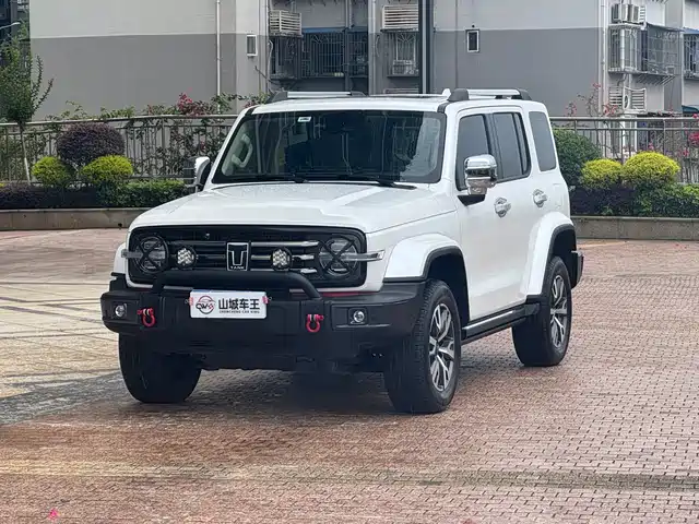 2023 TANK 300