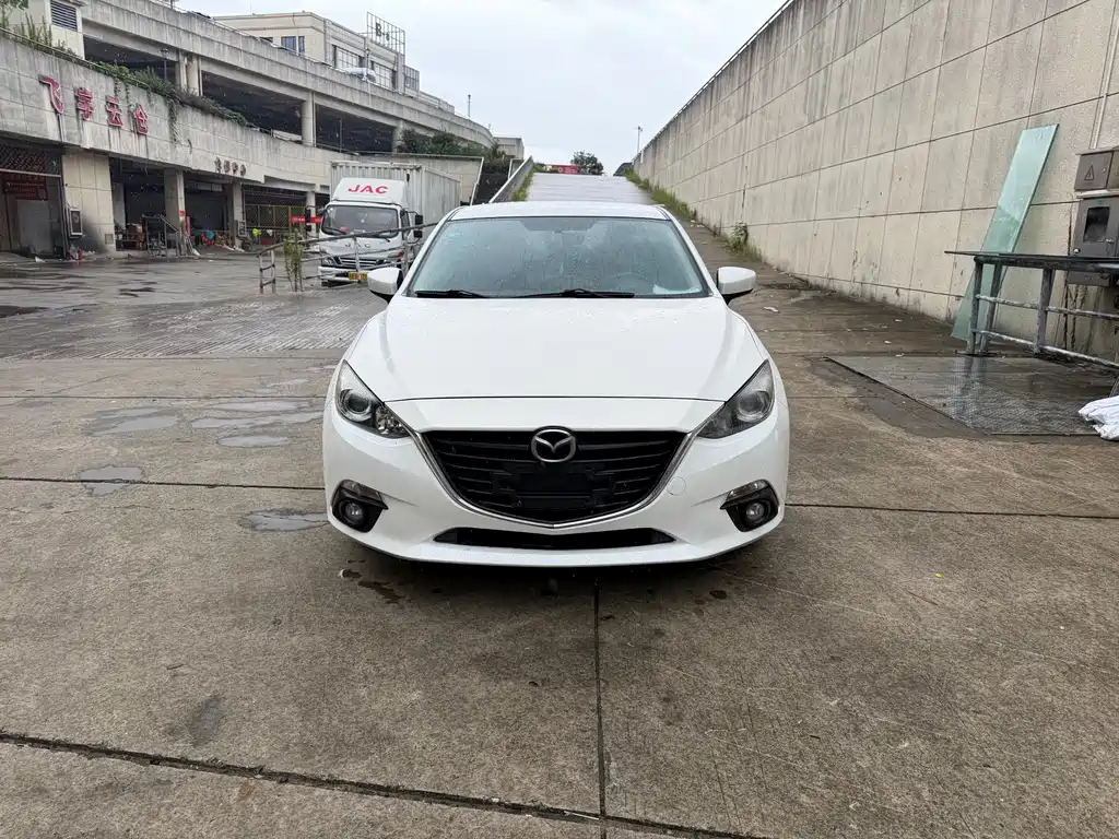 Mazda 3 Axela — миниатюра 2