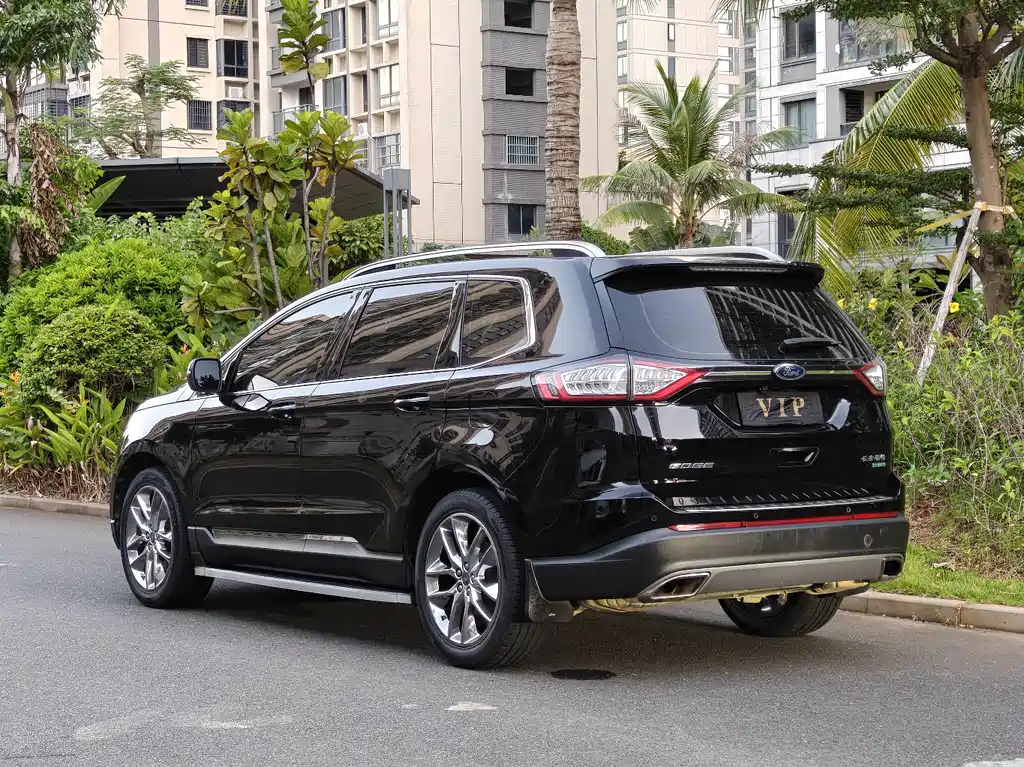 Ford Edge — миниатюра 7