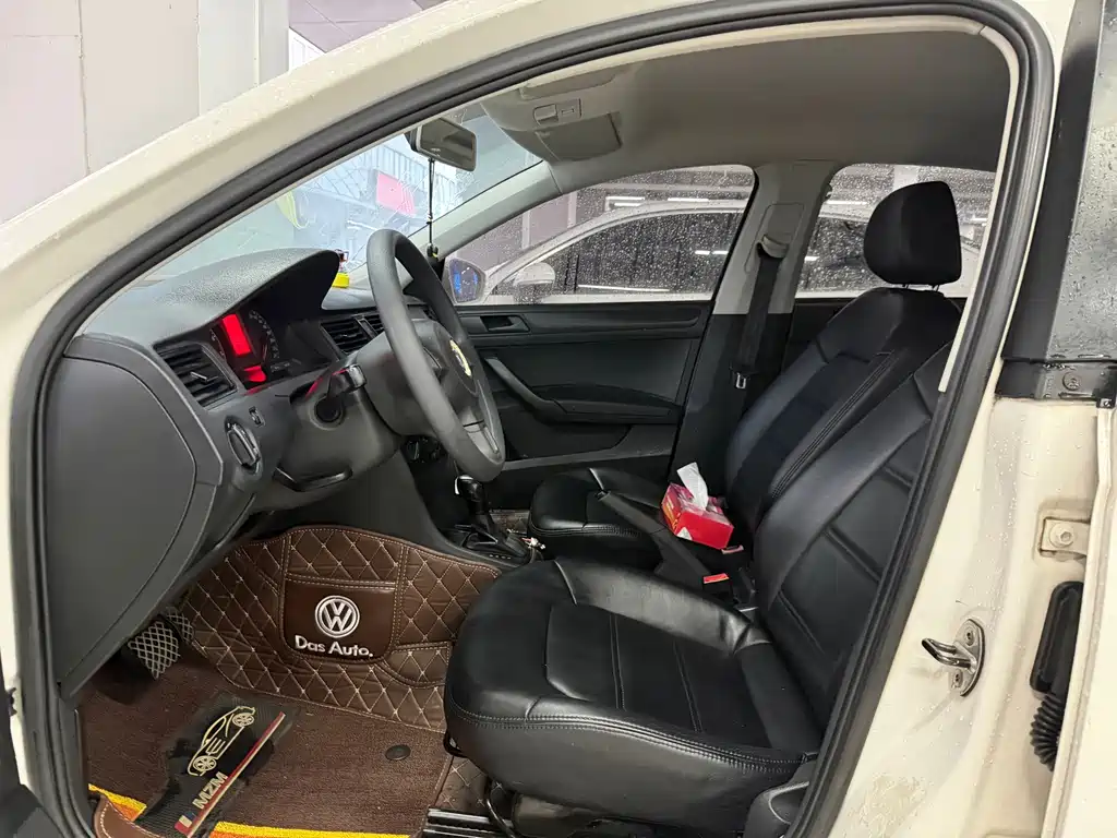 Volkswagen Santana — миниатюра 3