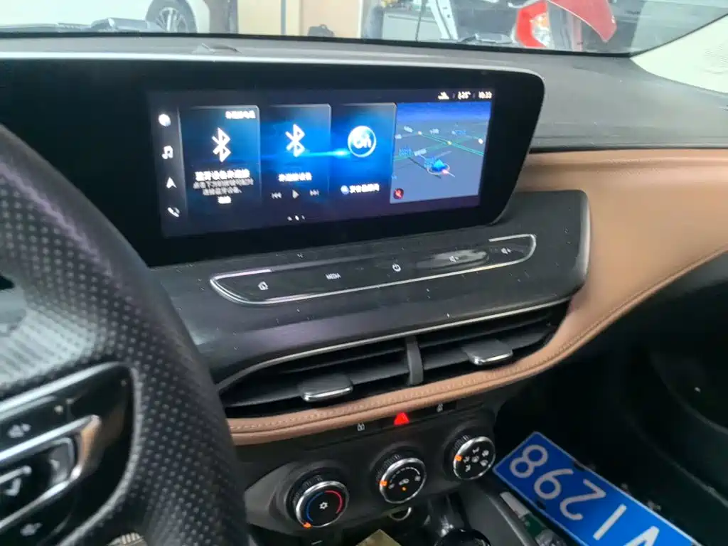 Buick Verano — миниатюра 13