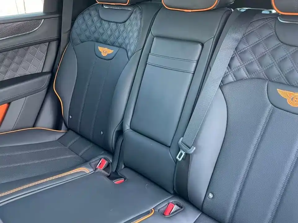 Bentley Bentayga — миниатюра 6