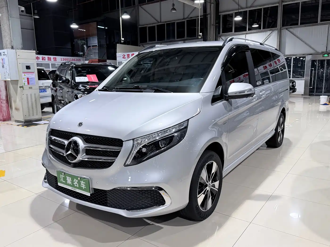 Mercedes-Benz V-Class
