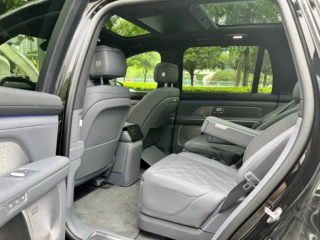 NIO ES8 2026 мест Executive Luxury