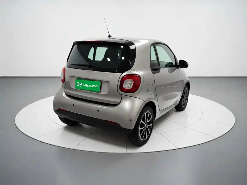 smart Smart Fortwo — миниатюра 6