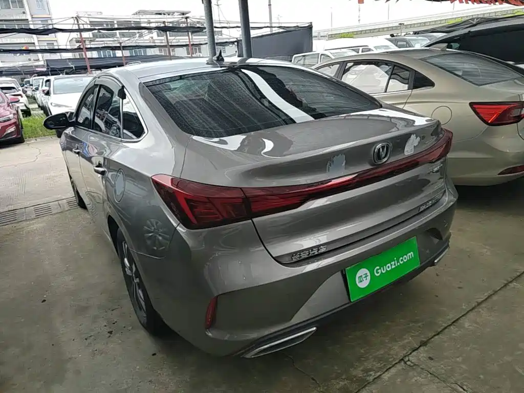 Changan Eado — миниатюра 5