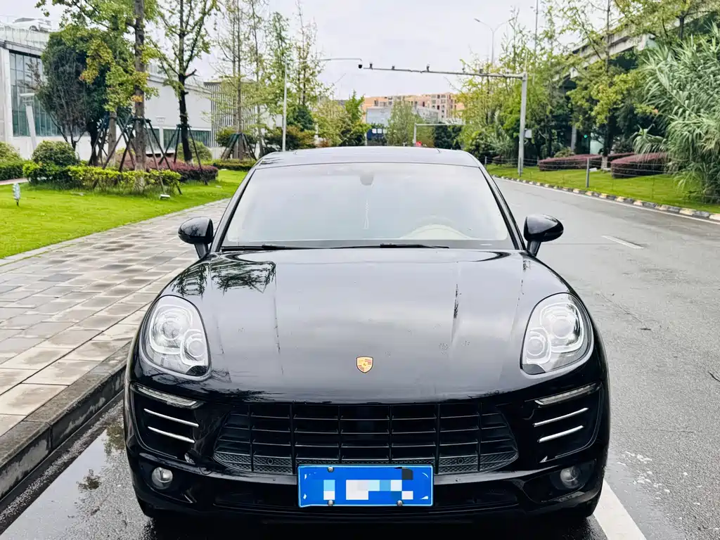 Porsche Macan — миниатюра 3